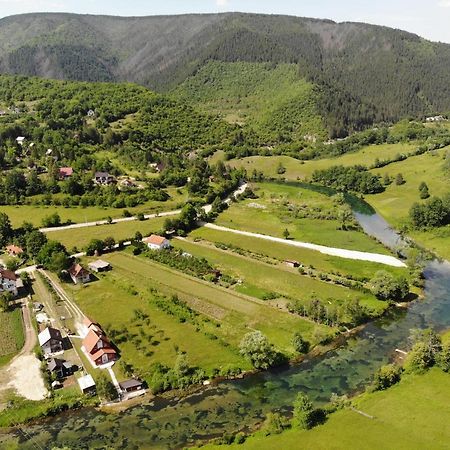 Villa Smjestaj Na Selu Stankovic - Pliva à Sipovo Extérieur photo