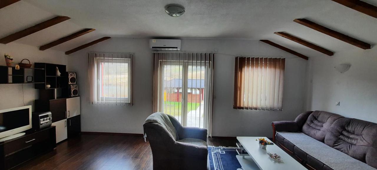 Villa Smjestaj Na Selu Stankovic - Pliva à Sipovo Extérieur photo